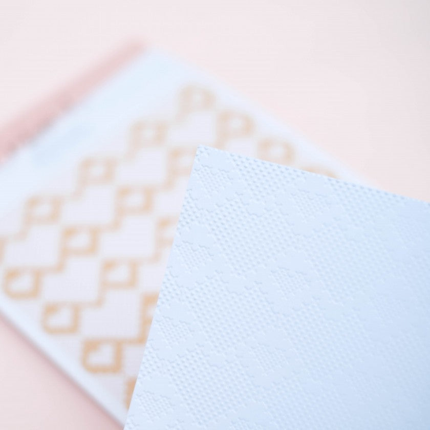 Carpeta de embossing Corazón punto 6"X 8,25" Lora Bailora