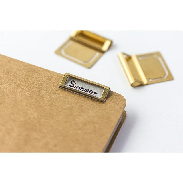 Traveler's Company | Marcapáginas Brass Index Plate