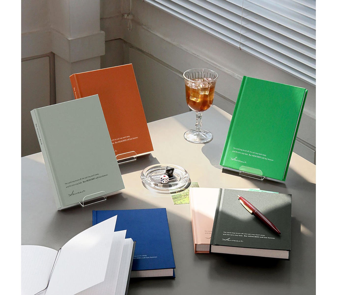 Iconic | Cuaderno Souvenir B6 Light Gray